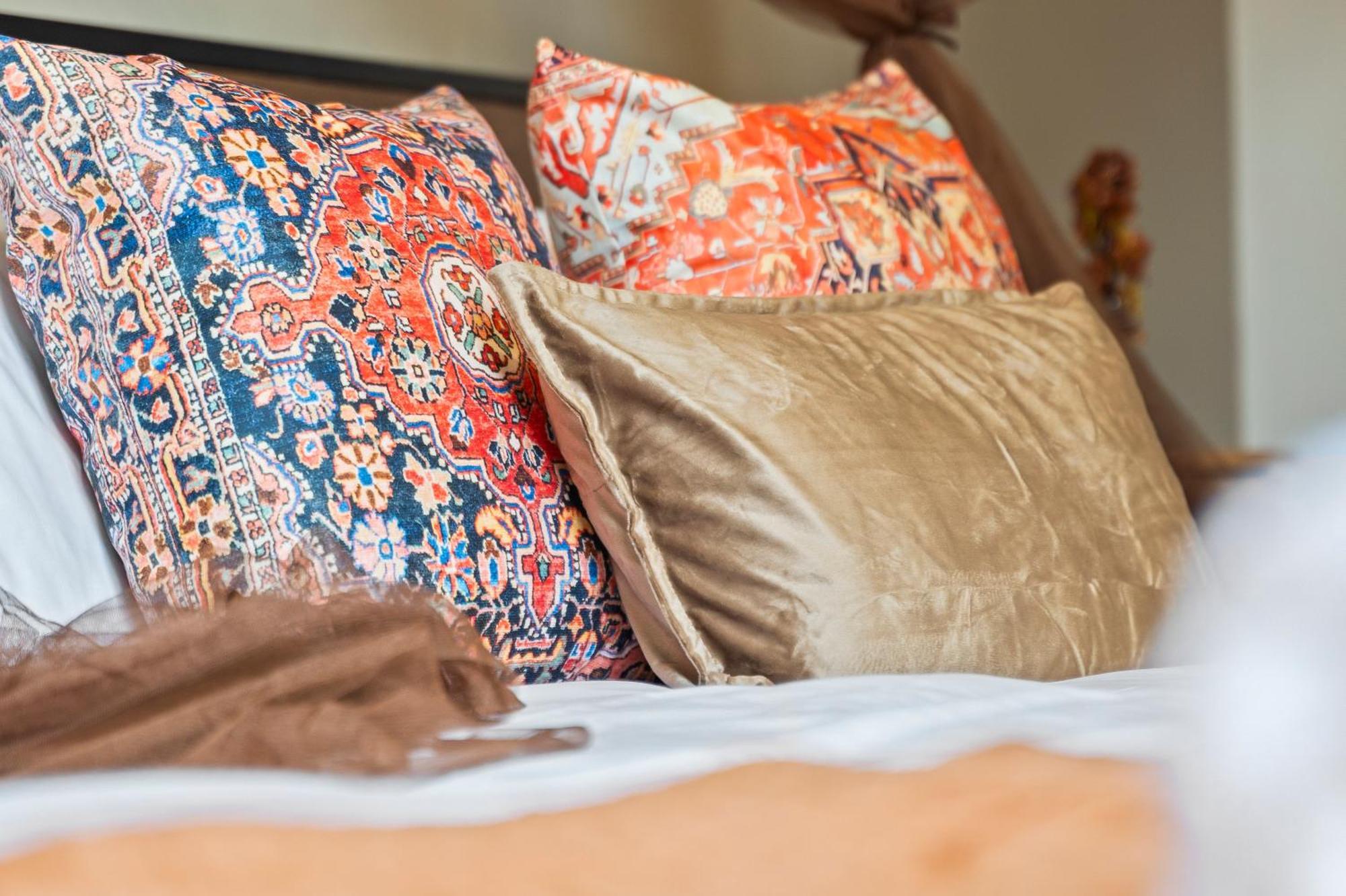 Desi Suite, Free Parking, Balcony